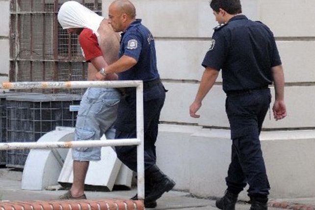 Cuádruple crimen de La Plata: el ADN encontrado en las armas no es del acusado