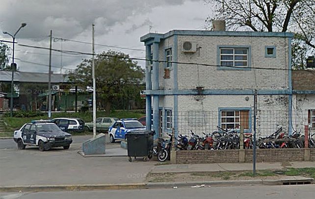 El cadete pudo llegar hasta la subcomisaría 20ª ubicada en San Martín al 6200