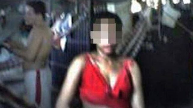 La adolescente sufrió todo tipo de vejaciones mientras esperaba que se rectificara el error