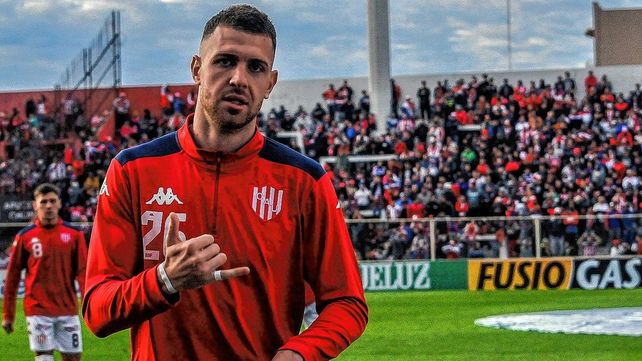 Unión: Belgrano estaría tras los pasos de Leonel Bucca