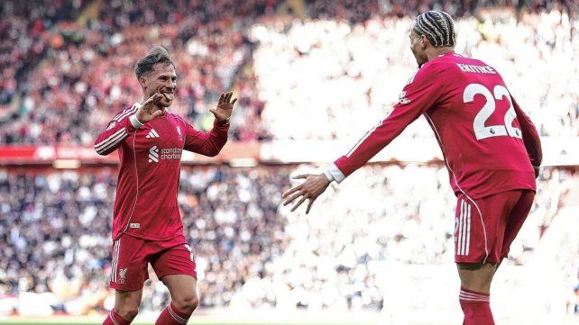 Alexis Mac Allister marcó un gol en el triunfo de Liverpool.