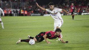 Tomás Pérez se lesionó ante Boca.