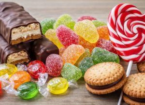 Seguridad Alimentaria: la Assal emitió un alerta para varias golosinas importadas