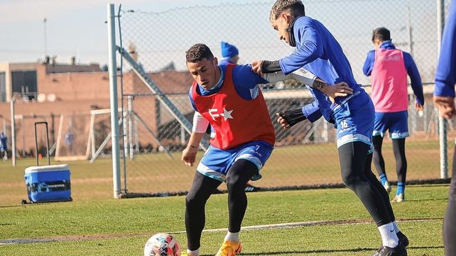 Godoy Cruz tendría la misma formación que viene de igualar en Tucumán para recibir este sábado a Colón.