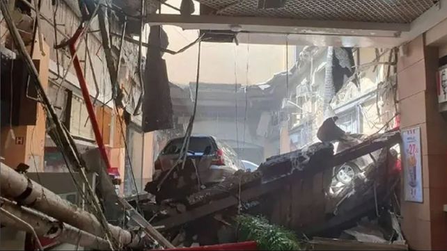 La impresionante postal que muestra cómo quedó la zona del derrumbe del shopping de Brasil.