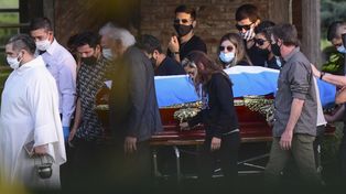 La Justicia prohibió cremar el cuerpo de Maradona hasta que no concluya la investigación