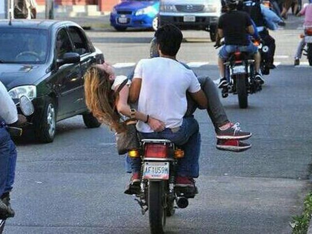 Venezuela: murió la modelo que había sido baleada durante una protesta