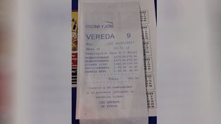 Otra vez un ticket se viraliza por escrachar abusos: les cobraron hasta el pan