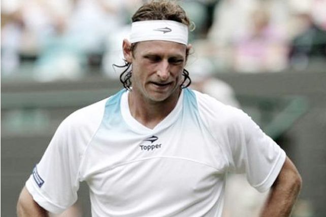 Nalbandian tiene una molestia en una pierna