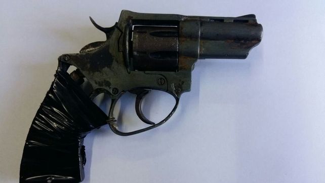 Amenazó con un arma a su expareja en barrio Las Flores: quedó detenido