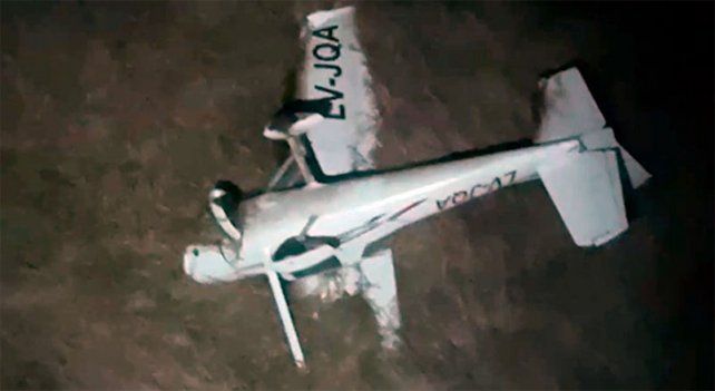 Un avión despegó desde Paraná y