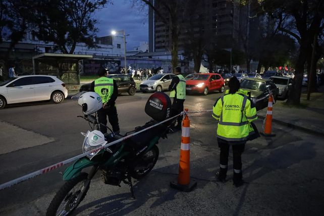 Operativo relámpago en la madrugada: la Municipalidad recolectó casi cuatro toneladas de basura tras los festejos por la Selección