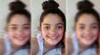La niña se encontraba sola en su casa porque su madre había salido a bailar.&nbsp;