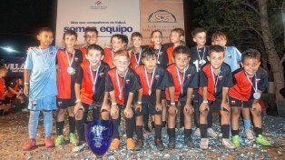 Colón de Santa Fe se consagró campeón de la copa de Oro en categoría 2014.
