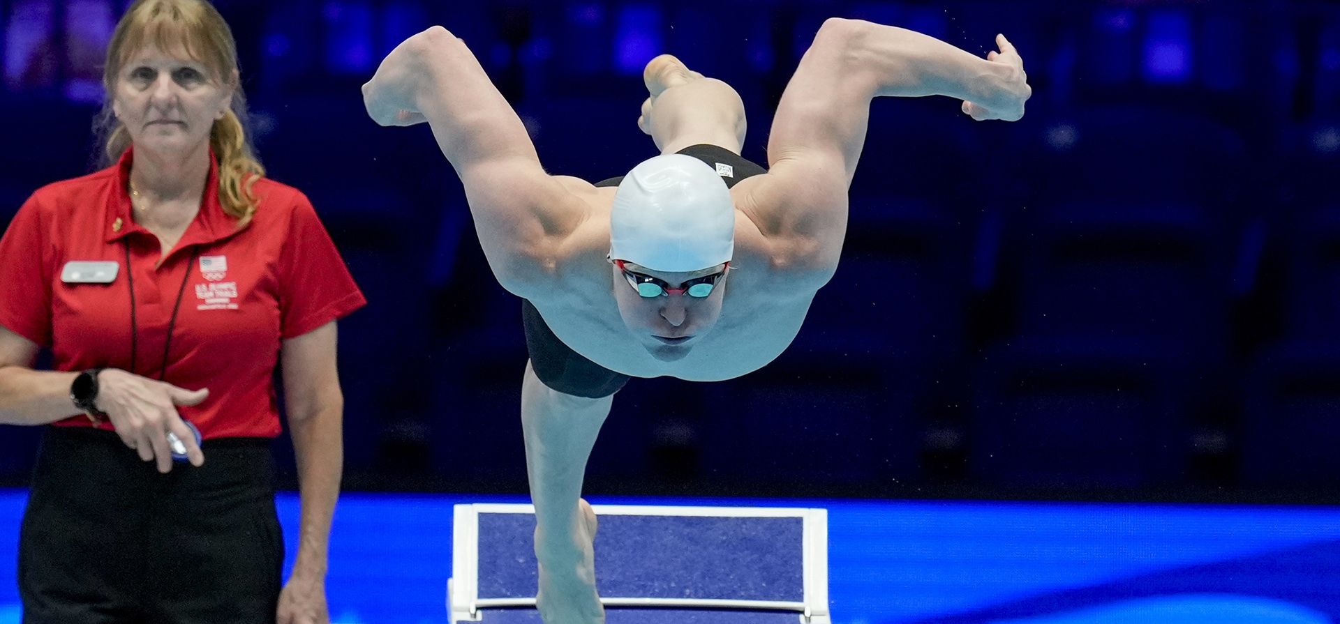Zach Harting nada durante una serie preliminar de 200 mariposa masculina el martes 18 de junio de 2024 en las Pruebas Olímpicas de Natación de EE. UU. en Indianápolis. (Foto AP/Darron Cummings Zach Harting nada durante una serie preliminar de 200 mariposa masculina el martes 18 de junio de 2024 en las Pruebas Olímpicas de Natación de EE. UU. en Indianápolis. (Foto AP/Darron Cummings