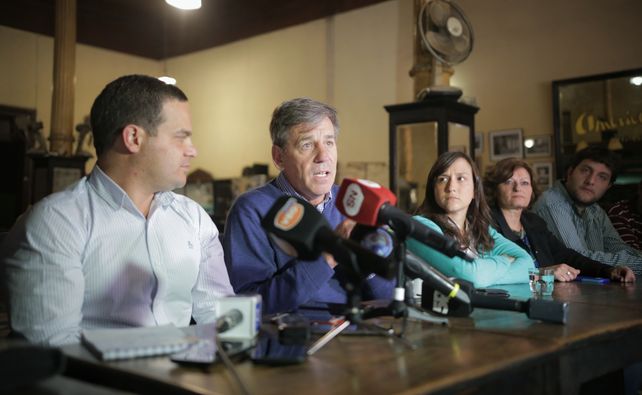 Jatón relevará casa por casa los problemas de los barrios para llevarlos al Concejo