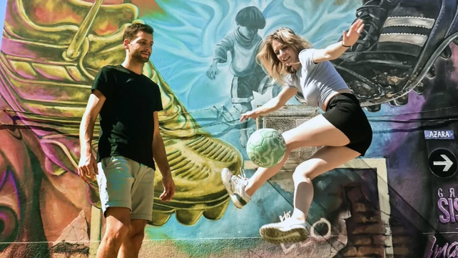 Los freestylers Agustina Kaczmarek y Patrick Bäurer eligieron Rosario para establecer un nuevo récord Guinness