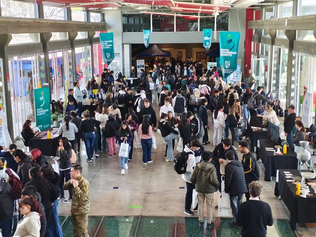 La Expo Carreras reunió a numerosas instituciones educativas y organismos de formación.
