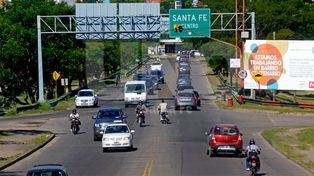 Vecinos de Chalet reclaman por el centro de salud y el cruce peatonal