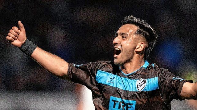 Platense venció a Lanús y sumó su primer triunfo en la Copa de la Liga.