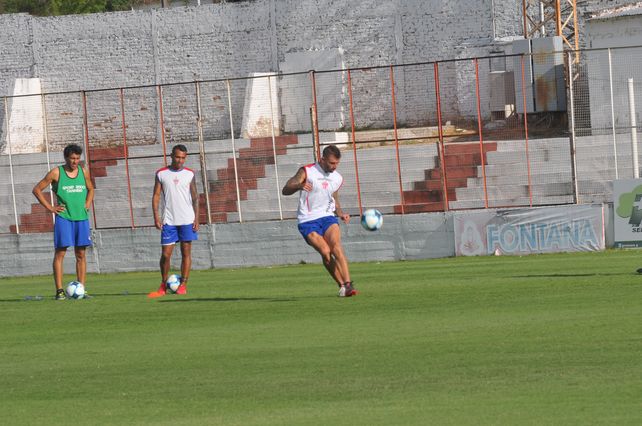 Ingresa. Ricardo Stechina tendrá su chance mañana en Pergamino.
