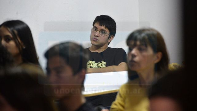 Verzeñassi preguntó quién controla la cantidad de venenos en la sangre de los donantes