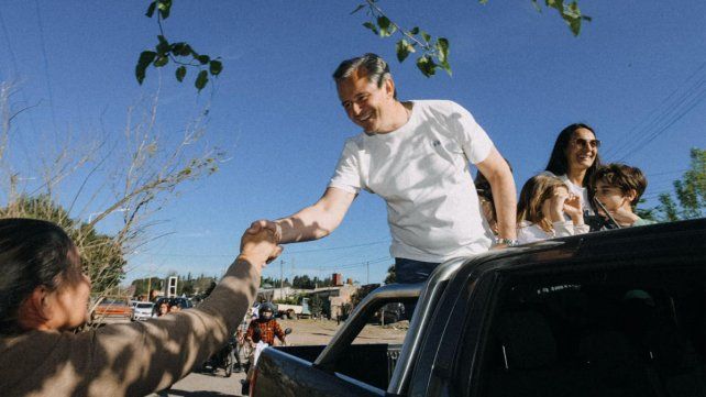 Adán Bahl en Nogoyá con empresarios y caravana por la ciudad