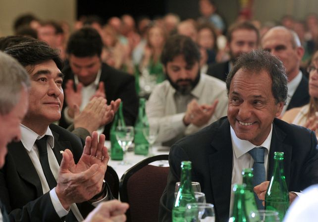 Reconocimiento. Existe acuerdo en reconocer el desempeño de Scioli como candidato.