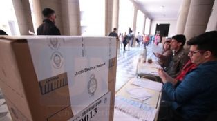 Entre Ríos ya vota en las Paso para definir su nuevo gobernador