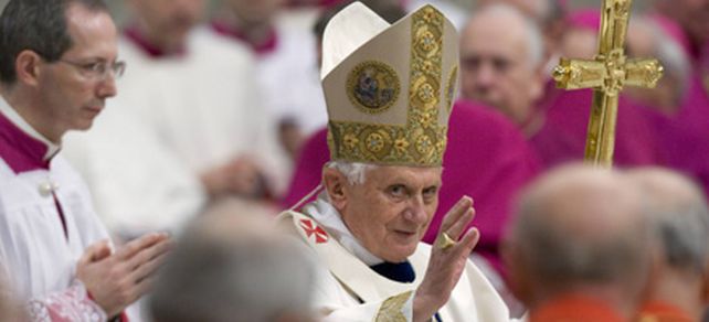 El Papa pidi&oacute; respeto y paz en el comienzo de 2010