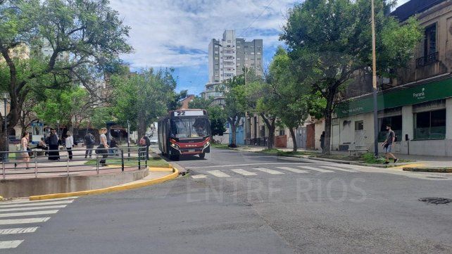 Un bloqueo de choferes de ERSA complicó el transporte en el área metropolitana y la conexión con Santa Fe