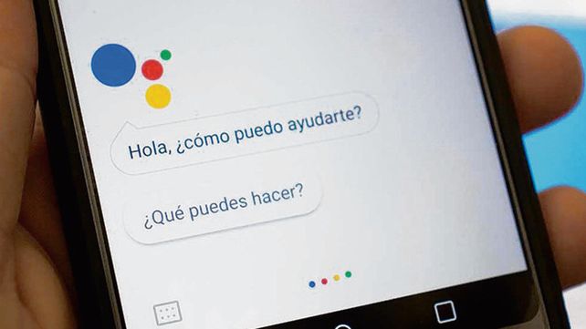 Ayuda. El ayudante de Google también traduce textos y carteles.