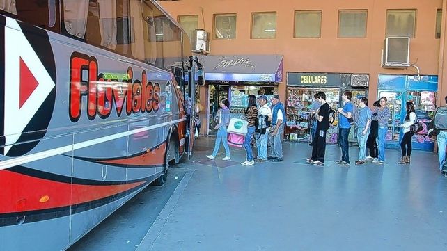 Prevén que el transporte entre Paraná-Santa Fe regresará después del 15&nbsp;