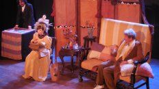 Dany López, Liliana Gioia y Héctor Ansaldi en una escena de “El Drama” sobre una ambiciosa escritora. Dany López, Liliana Gioia y Héctor Ansaldi en una escena de “El Drama” sobre una ambiciosa escritora.