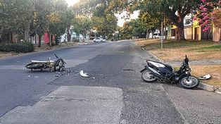 La colisión de las dos motos se produjo a las 6 de la mañana del 1 de enero.