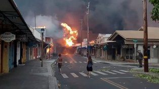 Más de cincuenta personas murieron en un incendio forestal en Hawái