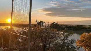 Miércoles con buen tiempo en la ciudad de Santa Fe: típica jornada de otoño