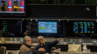 Los papeles líderes que más perdieron fueron los bancarios.