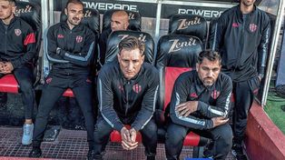 Facundo Sava muy aplaudido durante el partido ante Boca.