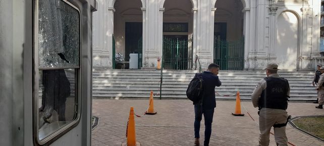 Un balazo contra los Tribunales Federales.&nbsp;El impacto fue en la garita de seguridad.&nbsp;