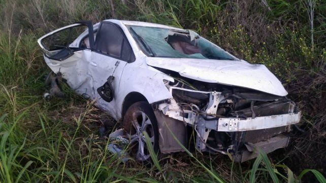 Milagro en Ruta 18: despistó un vehículo y quedó en un zanjón de la Autovía