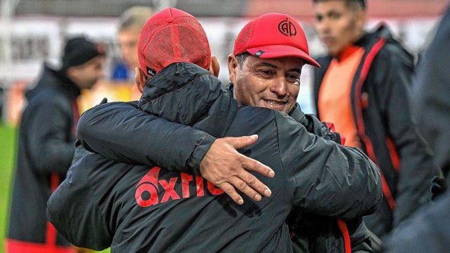 Marcelo Fuentes elogió a Marcelo Candia: Se recibió de técnico profesional