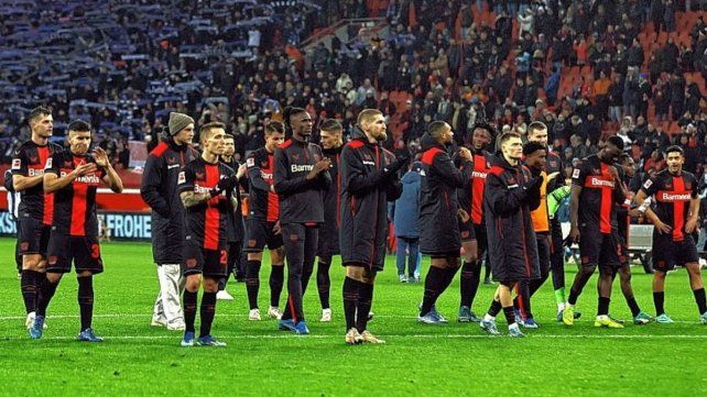 Bayer Leverkusen goleó a Bochum y sigue edificando una gran campaña en la Bundesliga.