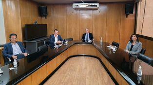 Leonardo Raimundo, con&nbsp; los jueces Pineda, Toledo y Vidal, en los tribunales federales de Rosario.