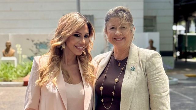 La nueva ministra Alejandra Monteoliva y la diputada nacional por Santa Fe de La Libertad Avanza