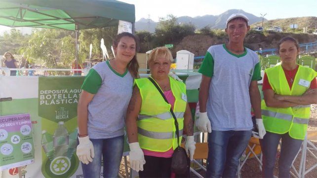 Trabajó de cartonera para cumplir su sueño de ser maestra