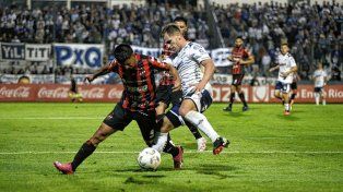 Patronato le jugó de igual a Quilmes cuando el Cervecero lideraba el torneo. Fue el último enfrentamiento en suelo bonaerense.&nbsp;