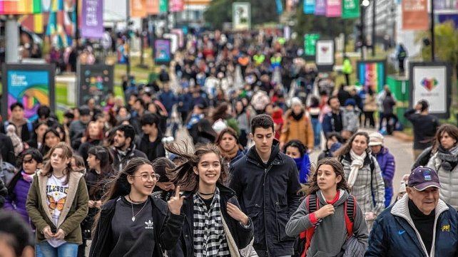 Tecnópolis. Abrirá sus puertas con entrada libre y gratuita para recorrer los stands con los diferentes proyectos realizados por alumnos de todo el país.