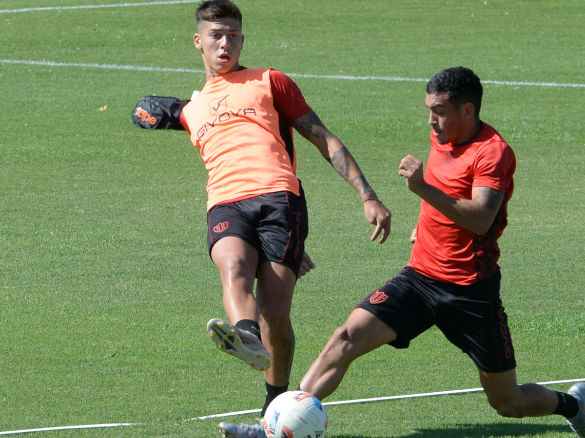 El dilema en Newells es Diego Calcaterra o Marcos Portillo