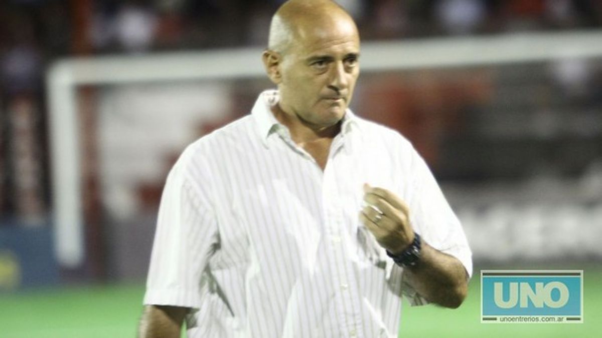 Marcelo Fuentes aparece como alternativa en Huracán